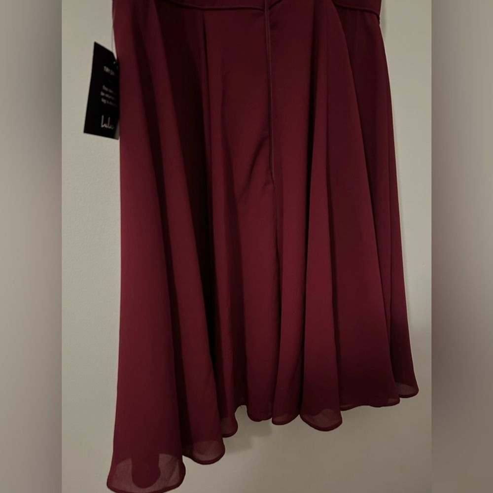 Lulu's Burgundy Dress with Halter Neck and Swing Skirt, Size Small, NWT - Picture 5 of 15